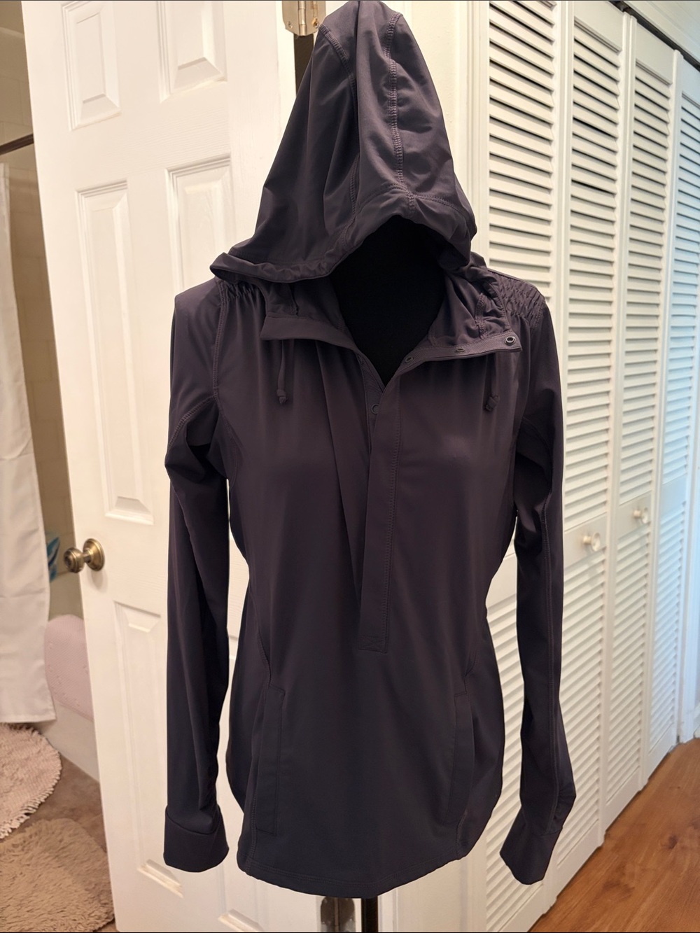 Athleta Grey Solana Sun Hoodie Hooded Lightweight Pullover Jacket